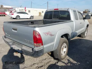 2006 Toyota Tacoma PreRunner with VIN 5TETU62N36Z306891, listed as a IAAI auction lot 41741203 with 131,947 mi miles and . Bid and sale history available at DreamBid. Image 4.