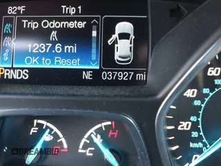 2014 Ford Escape SE с VIN 1FMCU9GX3EUA60603, выставлен на аукционе IAAI как лот 42706030 с пробегом 37 927 миль миль и . История ставок и продаж доступна на DreamBid. Изображение 16.