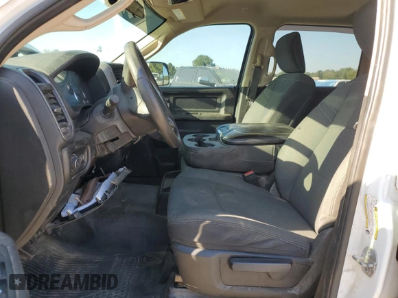 2019 Ram 3500 Tradesman with VIN 3C63RRGL4KG591799, listed as a Copart auction lot 74975454 with 140,736 mi miles and Salvage Title. Bid and sale history available at carsss.com. Image 7.