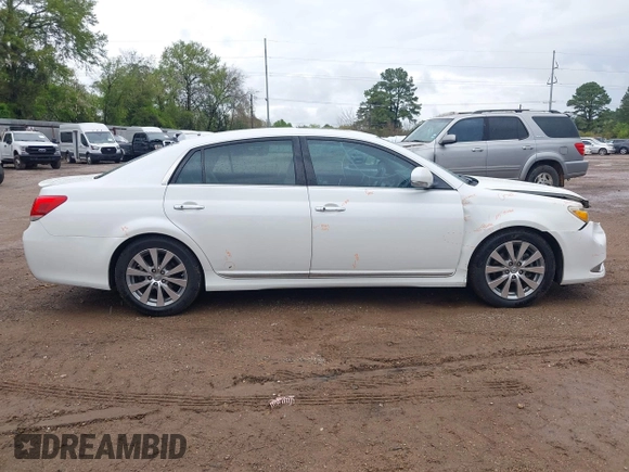 2011 Toyota Avalon with VIN 4T1BK3DB1BU405730, listed as a IAAI auction lot 41895757 with 214,655 mi miles and . Bid and sale history available at carsss.com. Image 14.