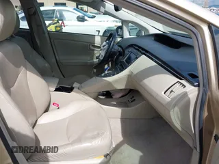 2010 Toyota Prius II with VIN JTDKN3DU1A0131920, listed as a IAAI auction lot 41905953 with 250,270 mi miles. Bid and sale history available at carsss.com. Image 5.