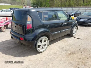 2011 Kia Soul + with VIN KNDJT2A25B7315085, listed as a IAAI auction lot 42038790 with 86,152 mi miles. Bid and sale history available at carsss.com. Image 4.