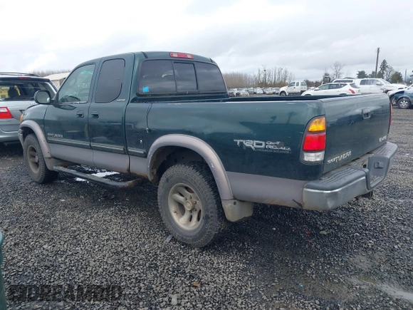 2000 Toyota Tundra Limited with VIN 5TBBT4812YS031675, listed as a IAAI auction lot 41626727 with 257,195 mi miles. Bid and sale history available at carsss.com. Image 3.