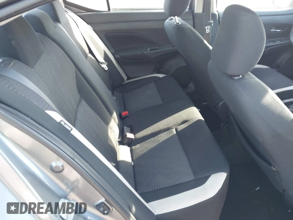 2021 Nissan Versa SV z VIN 3N1CN8EV9ML886249, wystawiony jako IAAI lot #41340890 z przebiegiem 85 931 mil mil oraz . Historia ofert i sprzedaży dostępna na DreamBid. Obrazek 8.