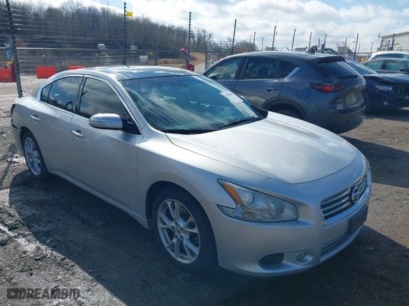 2014 Nissan Maxima 3.5 SV with VIN 1N4AA5AP4EC476919, listed as a IAAI auction lot 41690481 with 121375 miles. Bid and sale history available at carsss.com. Image 1.
