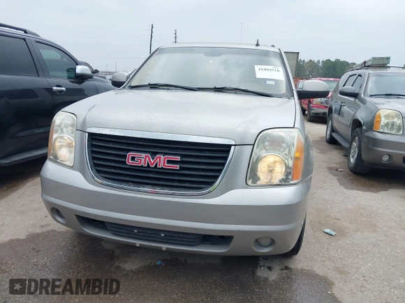 2007 GMC Yukon XL SLT with VIN 1GKFC160X7J311913, listed as a IAAI auction lot 41804518 with 188,458 mi miles. Bid and sale history available at carsss.com. Image 6.