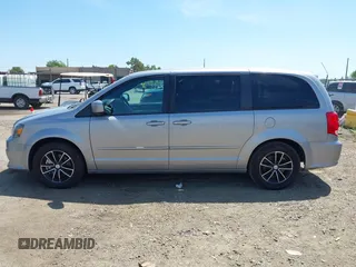 2016 Dodge Grand Caravan SE with VIN 2C4RDGBG5GR348133, listed as a IAAI auction lot 42162266 with 108,658 mi miles and . Bid and sale history available at DreamBid. Image 14.