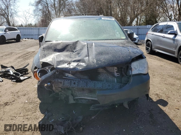 2011 Dodge Grand Caravan SXT with VIN 2D4RN4DG0BR692747, listed as a Copart auction lot 53131995 with 267,314 mi miles and Salvage Title. Bid and sale history available at DreamBid. Image 5.