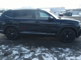2019 Volkswagen Atlas SEL with VIN 1V2ER2CA2KC512578, listed as a IAAI auction lot 41265733 with 110,977 mi miles and . Bid and sale history available at DreamBid. Image 13.