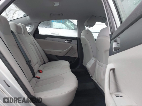 2018 Hyundai Sonata SE with VIN 5NPE24AF8JH682138, listed as a IAAI auction lot 42024533 with 69,462 mi miles and . Bid and sale history available at carsss.com. Image 8.