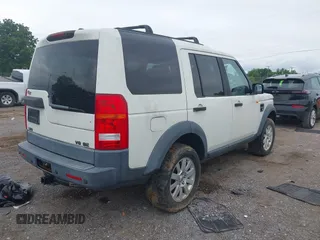 2006 Land Rover LR3 SE with VIN SALAE25416A396688, listed as a IAAI auction lot 42674297 with 252,129 mi miles and . Bid and sale history available at DreamBid. Image 4.