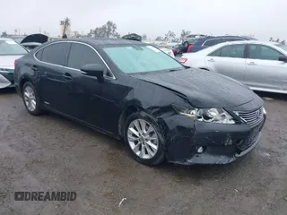 2015 Lexus ES 300h with VIN JTHBW1GG8F2098481, listed as a IAAI auction lot 41488504 with 212,171 mi miles and . Bid and sale history available at DreamBid. Image 1.
