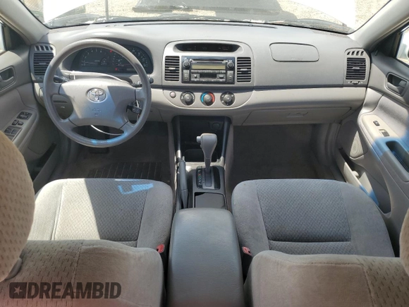 2004 Toyota Camry LE z VIN 4T1BE32K04U367761, wystawiony jako Copart lot #53559975 z przebiegiem 222 411 mil mil oraz Szkoda całkowita • Salvage title. Historia ofert i sprzedaży dostępna na DreamBid. Obrazek 8.