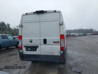2015 Ram ProMaster Cargo with VIN 3C6URVJGXFE515112, listed as a IAAI auction lot 42016032 with 354,180 mi miles. Bid and sale history available at carsss.com. Image 16.