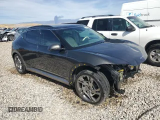 2024 Genesis GV60 z VIN KMUKEDSB5RU020120, wystawiony jako Copart lot #72384254 z przebiegiem 5 837 mil mil oraz Szkoda całkowita • Salvage title. Historia ofert i sprzedaży dostępna na DreamBid. Obrazek 4.