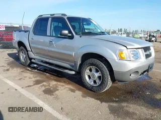 2003 Ford Explorer Sport Trac XLS z VIN 1FMZU77E13UC70465, wystawiony jako IAAI lot #42079056 z przebiegiem 123 046 mil mil oraz . Historia ofert i sprzedaży dostępna na DreamBid. Obrazek 1.
