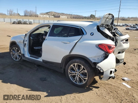 2020 BMW X2 xDrive28i with VIN WBXYJ1C04L5P43529, listed as a Copart auction lot 46868775 with 0 mi miles and Salvage Title. Bid and sale history available at carsss.com. Image 2.