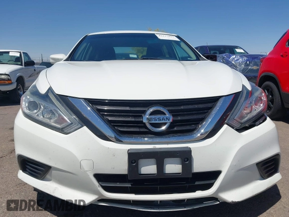 2018 Nissan Altima 2.5 SR with VIN 1N4AL3AP6JC299492, listed as a IAAI auction lot 42137817 with 109,367 mi miles. Bid and sale history available at carsss.com. Image 13.