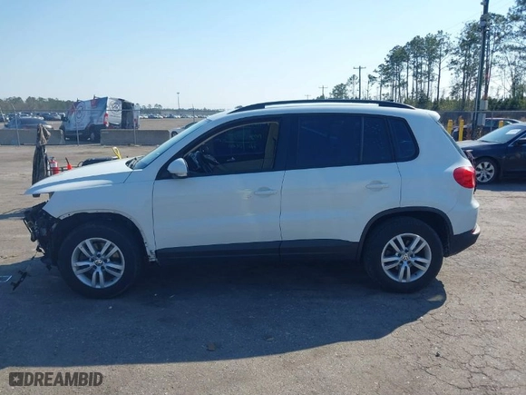2017 Volkswagen Tiguan S with VIN WVGAV7AX9HK029583, listed as a IAAI auction lot 41684339 with 96,807 mi miles. Bid and sale history available at carsss.com. Image 14.
