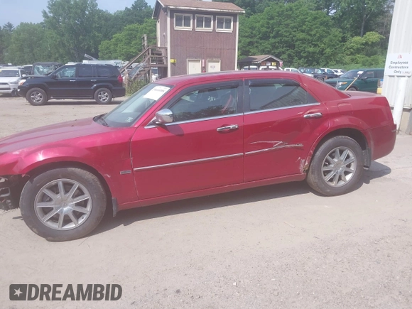2010 Chrysler 300 Touring with VIN 2C3CK5CV0AH331268, listed as a IAAI auction lot 39666088 with 148,488 mi miles. Bid and sale history available at carsss.com. Image 15.