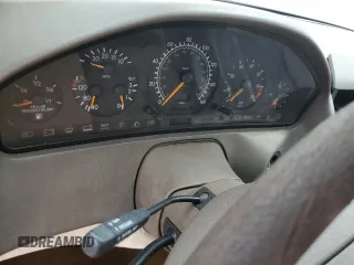 1996 Mercedes-Benz SL-Class with VIN WDBFA67F6TF130529, listed as a Copart auction lot 77240464 with 0 mi miles and Salvage Title. Bid and sale history available at carsss.com. Image 9.