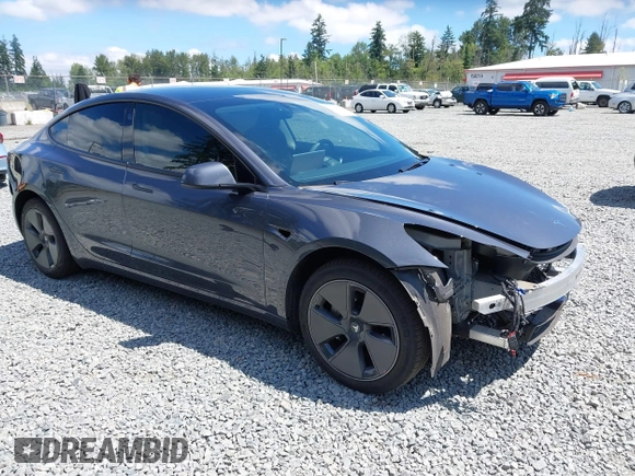 2023 Tesla Model 3 z VIN 5YJ3E1EA6PF650212, wystawiony jako IAAI lot #42554747 z przebiegiem 49 838 mil mil oraz . Historia ofert i sprzedaży dostępna na DreamBid. Obrazek 1.