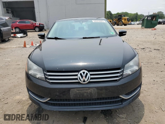 2014 Volkswagen Passat Wolfsburg Edition with VIN 1VWAT7A31EC053922, listed as a Copart auction lot 59945025 with 136,864 mi miles and Clean title. Bid and sale history available at DreamBid. Image 5.