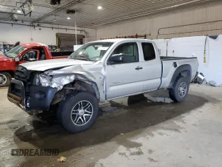 2005 Toyota Tacoma with VIN 5TEUX42NX5Z047847, listed as a Copart auction lot 84054214 with 267,066 mi miles and Salvage title. Bid and sale history available at DreamBid. Image 1.