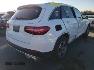 2019 Mercedes-Benz GLC with VIN WDC0G4KB7KV171233, listed as a Copart auction lot 63649642 with 20,838 mi miles. Bid and sale history available at carsss.com. Image 4.