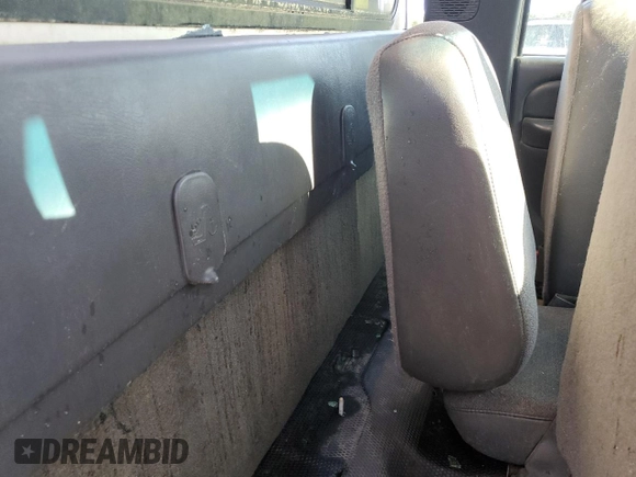 2005 Chevrolet Silverado 1500 Work Truck with VIN 1GCEC14X45Z226541, listed as a Copart auction lot 51903105 with 307,751 mi miles and Salvage Title. Bid and sale history available at carsss.com. Image 10.