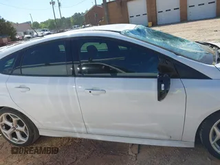 2017 Ford Focus ST with VIN 1FADP3L90HL269513, listed as a IAAI auction lot 42054174 with 77,597 mi miles and . Bid and sale history available at carsss.com. Image 13.