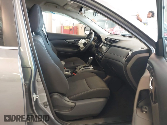 2020 Nissan Rogue SV with VIN KNMAT2MT2LP521776, listed as a IAAI auction lot 41792605 with 64,997 mi miles and . Bid and sale history available at carsss.com. Image 5.