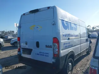 2017 Ram ProMaster Cargo with VIN 3C6TRVDG4HE550125, listed as a IAAI auction lot 41647374 with 255,147 mi miles and . Bid and sale history available at carsss.com. Image 4.