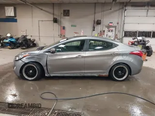 2012 Hyundai Elantra GLS с VIN KMHDH4AE8CU216795, выставлен на аукционе IAAI как лот 42199292 с пробегом 182 286 миль миль и . История ставок и продаж доступна на DreamBid. Изображение 14.