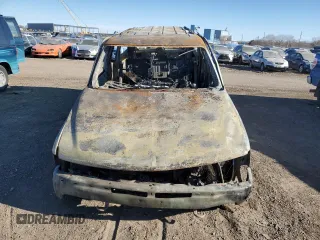 2004 Chevrolet Suburban LS with VIN 1GNFK16ZX4J106303, listed as a Copart auction lot 47078885 with 0 mi miles and Non Repairable. Bid and sale history available at carsss.com. Image 5.