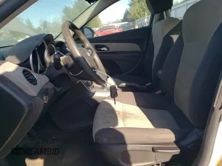 2015 Chevrolet Cruze LS with VIN 1G1PA5SG3F7144637, listed as a Copart auction lot 52236445 with 170,426 mi miles and Clean Title. Bid and sale history available at DreamBid. Image 7.