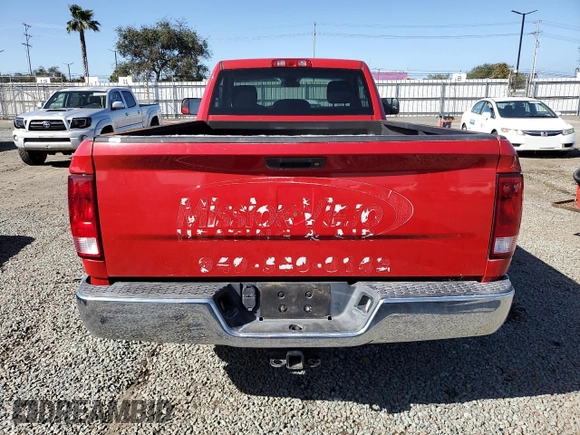 2017 Ram 1500 Tradesman z VIN 3C6JR6DG3HG687011, wystawiony jako Copart lot #49291755 z przebiegiem 70 647 mil mil oraz Czysty tytuł • Clean title. Historia ofert i sprzedaży dostępna na DreamBid. Obrazek 6.