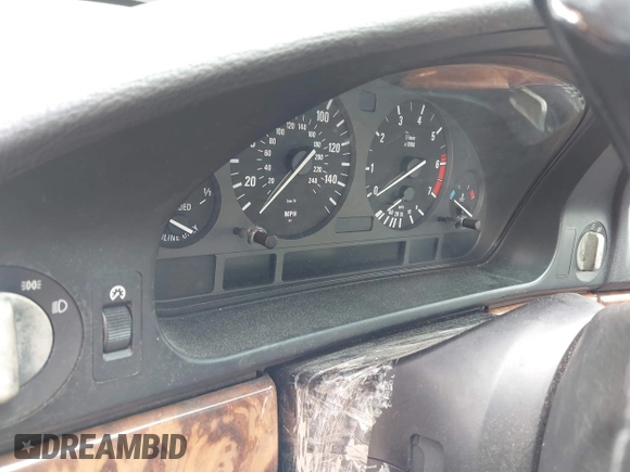 1998 BMW 5 Series 540i with VIN WBADE632XWBW61886, listed as a IAAI auction lot 42328558 with Not provided miles and . Bid and sale history available at DreamBid. Image 7.