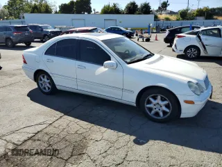 2004 Mercedes-Benz C 240 with VIN WDBRF61J84A607911, listed as a Copart auction lot 59142465 with 180,572 mi miles and Salvage title. Bid and sale history available at DreamBid. Image 4.