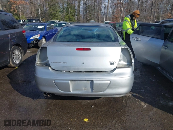 2002 Chrysler 300M with VIN 2C3AE66G72H229615, listed as a IAAI auction lot 41293834 with 162,892 mi miles. Bid and sale history available at carsss.com. Image 6.
