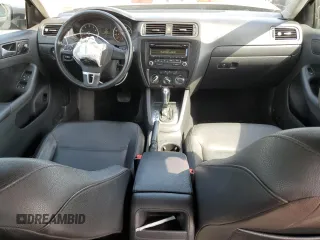2012 Volkswagen Jetta SE с VIN 3VWDP7AJ4CM427824, выставлен на аукционе Copart как лот 55291775 с пробегом 112 722 миль миль и Списание • Salvage title. История ставок и продаж доступна на DreamBid. Изображение 8.