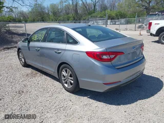 2015 Hyundai Sonata 2.4L SE with VIN 5NPE24AFXFH068876, listed as a IAAI auction lot 42113424 with 113,473 mi miles. Bid and sale history available at carsss.com. Image 3.