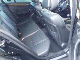 2007 Mercedes-Benz C 230 Sport z VIN WDBRF52H57F933629, wystawiony jako IAAI lot #42537760 z przebiegiem 153 487 mil mil oraz . Historia ofert i sprzedaży dostępna na DreamBid. Obrazek 8.