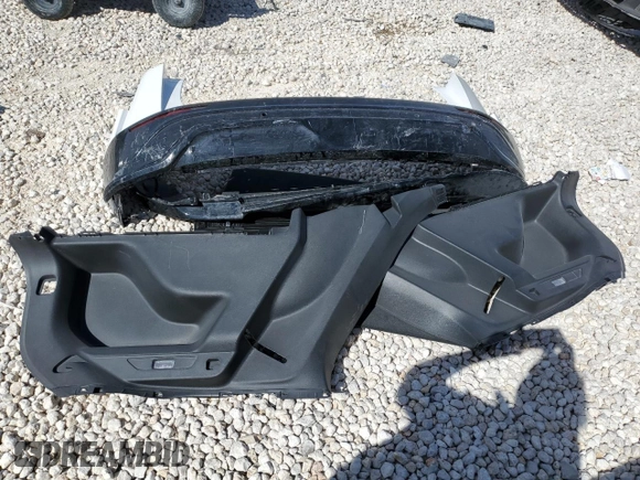 2024 Chevrolet Blazer EV eAWD RS z VIN 3GNKDCRJ3RS255118, wystawiony jako Copart lot #49162575 z przebiegiem 3132 mil mil oraz Szkody całkowita. Historia ofert i sprzedaży dostępna na DreamBid. Obrazek 13.