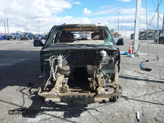 2003 GMC Yukon SLT z VIN 1GKEC13V43J304588, wystawiony jako IAAI lot #41525446 z przebiegiem Nie podano mil oraz . Historia ofert i sprzedaży dostępna na DreamBid. Obrazek 6.
