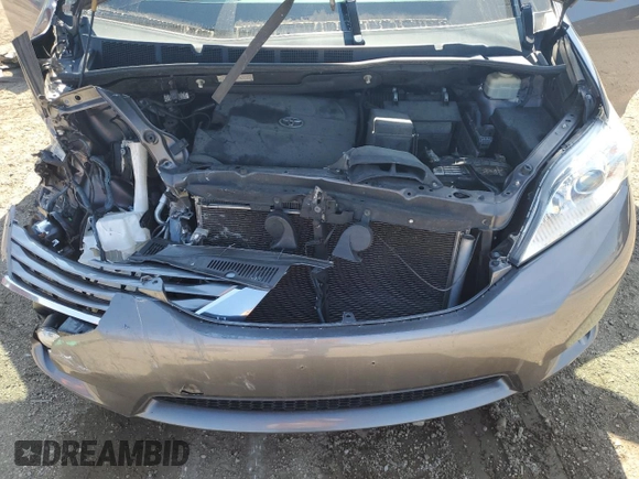 2015 Toyota Sienna Limited z VIN 5TDDK3DC4FS106412, wystawiony jako Copart lot #55531975 z przebiegiem 179 363 mil mil oraz Szkoda całkowita • Salvage title. Historia ofert i sprzedaży dostępna na DreamBid. Obrazek 12.