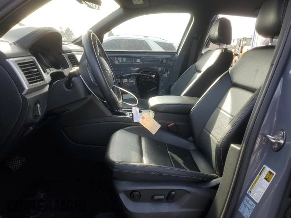 2021 Volkswagen Atlas SE with VIN 1V2WC2CA4MC212887, listed as a Copart auction lot 48403375 with 62,075 mi miles and Salvage title. Bid and sale history available at DreamBid. Image 7.