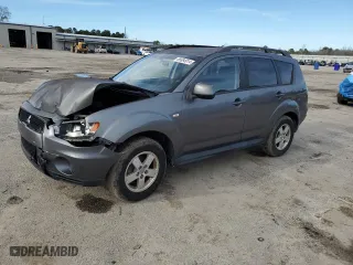 2010 Mitsubishi Outlander ES with VIN JA4AS2AW2AZ004118, listed as a Copart auction lot 86684914 with 110,278 mi miles and Salvage Title. Bid and sale history available at carsss.com. Image 1.