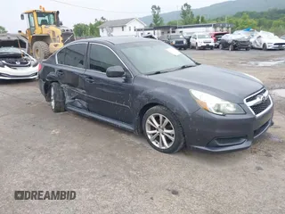 2013 Subaru Legacy Premium z VIN 4S3BMBC60D3031097, wystawiony jako IAAI lot #42401198 z przebiegiem 149 011 mil mil oraz . Historia ofert i sprzedaży dostępna na DreamBid. Obrazek 1.