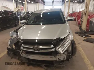 2017 Toyota Highlander XLE with VIN 5TDJZRFH2HS388353, listed as a IAAI auction lot 42138913 with 41,107 mi miles and . Bid and sale history available at DreamBid. Image 13.